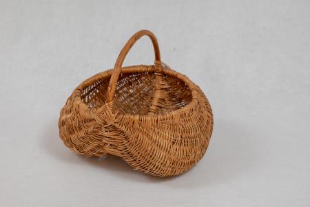 Pletena košara – cajna, 1971, vitre.